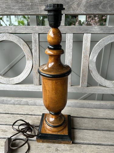Grand pied lampe - lampe, le